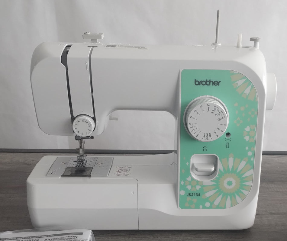(JS2135) Máquina de Coser Esencial Mecánica Brother 14 Puntadas REACONDICIONADO Serie U64375-G4P514928