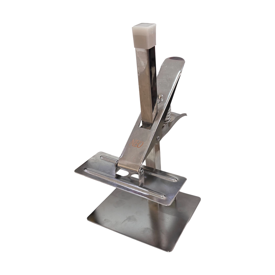 (CL8S) Pinza Metálica para Tela de 8" Con Base